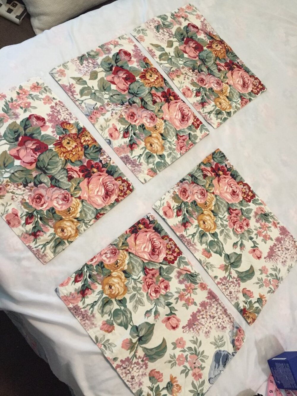 Set of 5 Vintage Ralph Lauren Allison Cottage Rose Floral Placemats  11" x 15"
